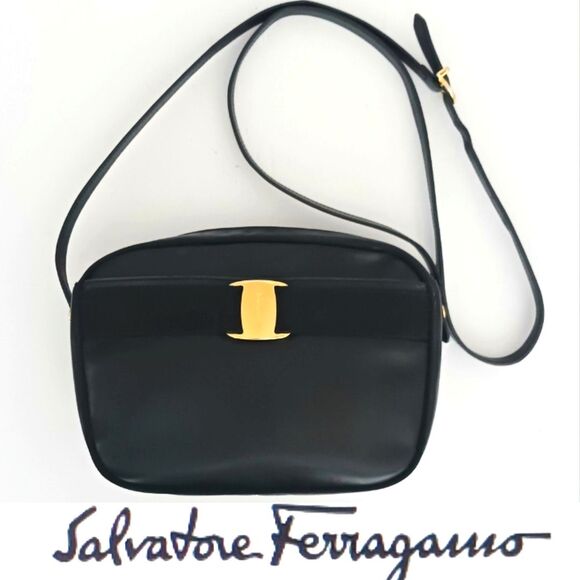 Salvatore Ferragamo Vara Bow Blk Leather Crossbody Bag Gold Logo Hardware - Picture 1 of 16
